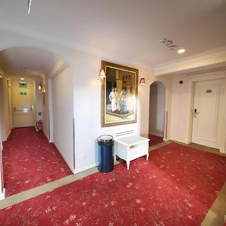 The And Sultanahmet- Special Category Hotel